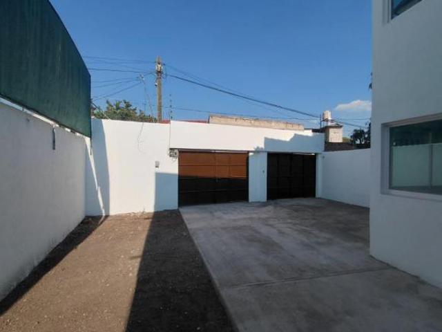 VENTA DE CASA EN YECAPIXTLA CON TODOS LOS SERVICIOS