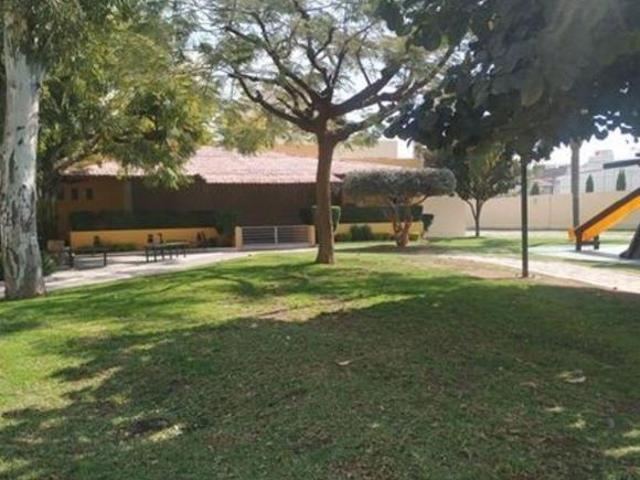 VENTA DE CASA EN ZAPOPAN COL VILLAS DEL IXEPETE