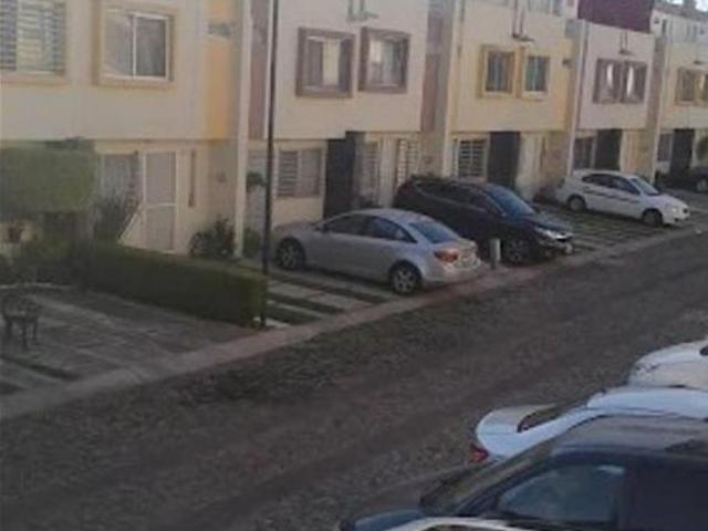 VENTA SIN CREDITOS DE CASA EN ZAPOPAN COL VILLAS DEL IXPETE