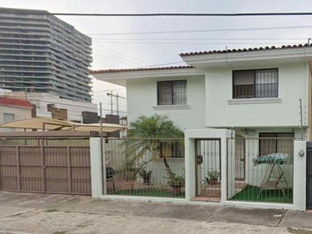 VENTA DE CASA EN ZAPOPAN, CAPRICORNIO 231, COL: JUAN MANUEL VALLARTA, JALISCO