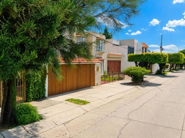 VENTA DE CASA EN ZAPOPAN JALISCO DE LA COLONIA LA ESTANCIA