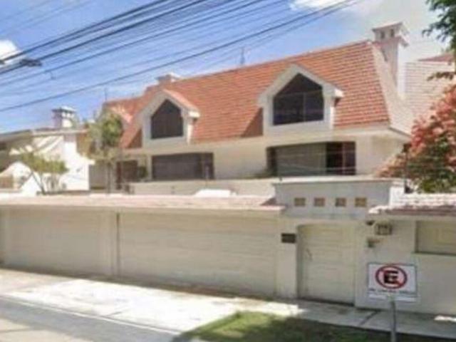 VENTA DE CASA EN ZAPOPAN JALISCO LOMA REAL AVENIDA NACIONES UNIDAS