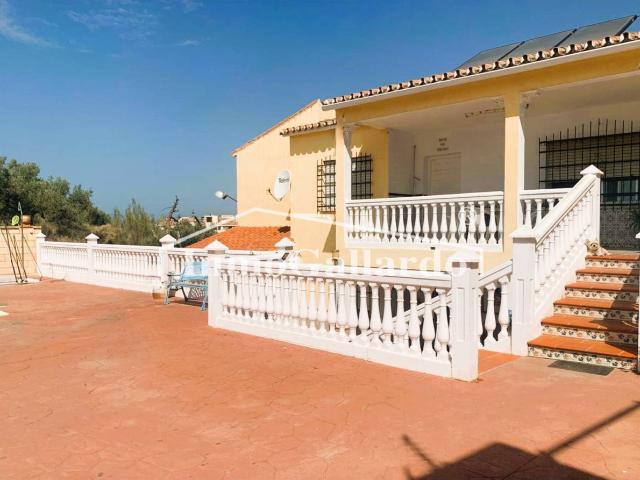 Venta de Casa en zona urbanizada en Rincón de la Victoria