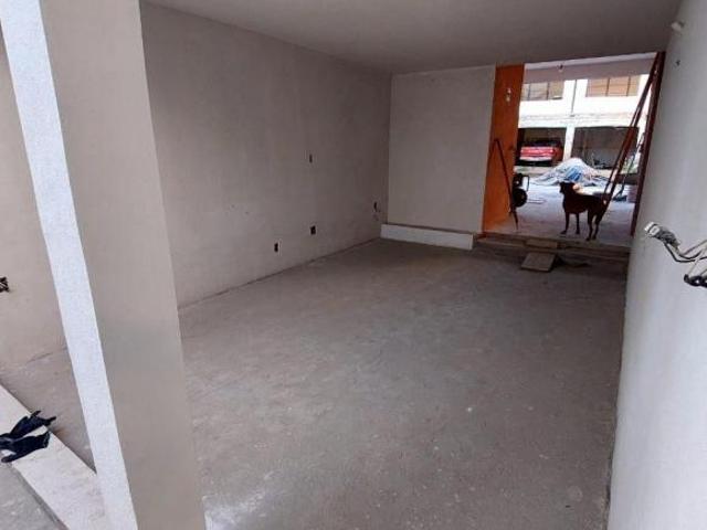 VENTA DE CASA ESN SAN JOSE OBRERO A DOS CALLES DEL AEROPUERTO URUAPAN MICH