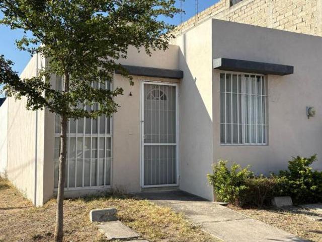 VENTA DE CASA ESQUINA EN FRACC PALERMO NORTE ZAPOPAN