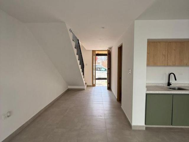 VENTA DE CASA ESTILO TOSCANO ZONA ZEREZOTLA EN SAN PEDRO CHOLULA