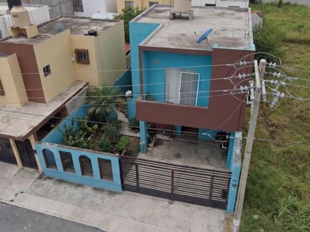 VENTA DE CASA FRACC. SANTA LUCIA, CADEREYTA, NUEVO LEON