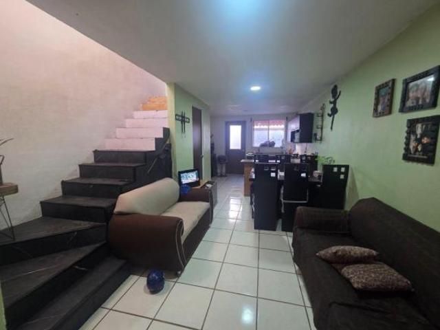 VENTA DE CASA HABITACIÓN EN EL FRACCIONAMIENTO HACIENDA REAL, TONALÁ, JAL