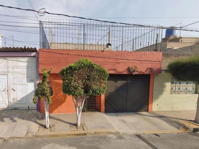 Venta de Casa Indios Verdes Colonia Evolución Ciudad Nezahualcóyotl AARR