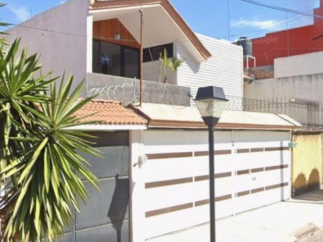 VENTA DE CASA PUEBLA PUEBLA ARBOLEDAS DE GUADALUPE