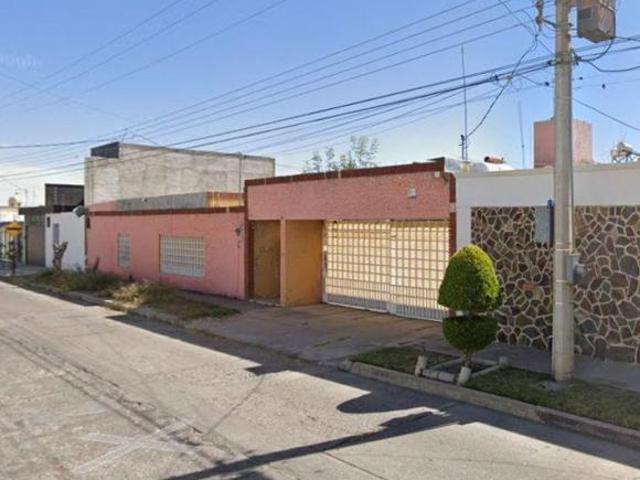 VENTA DE CASA P DE YAHUALICA CANTERAS DE SAN JAVIER AGUASCALIENTES