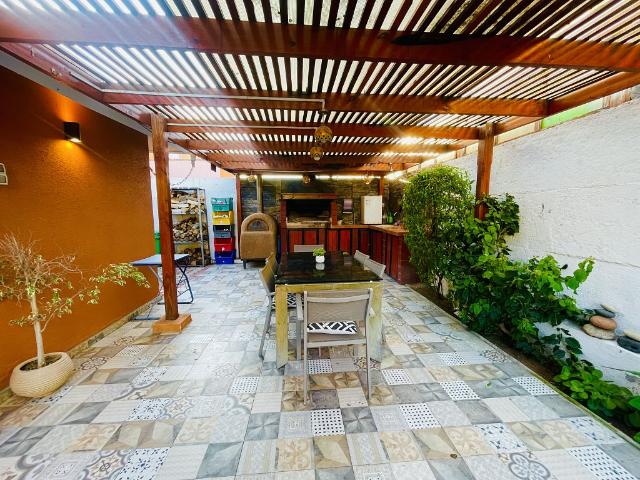 VENTA DE CASA PARA INVERSION EN SAN JOAQUIN