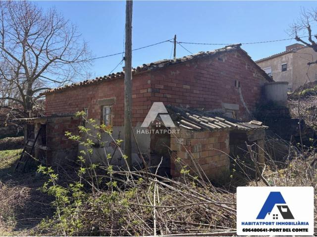 VENTA de casa para reformar con terreno