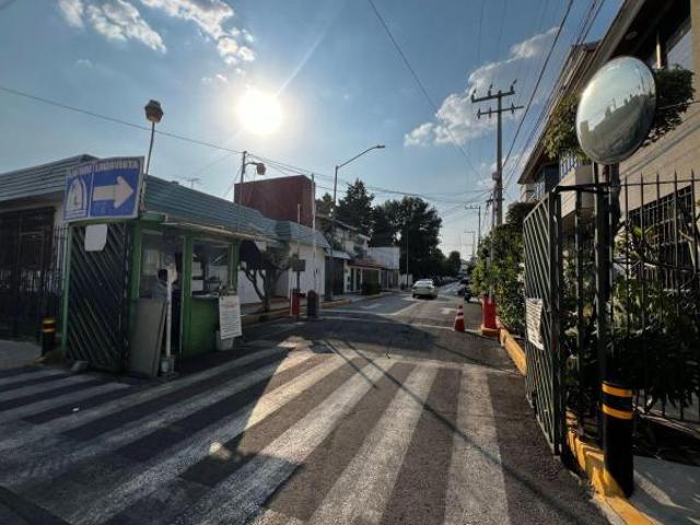 Venta de Casa para Remodelar en Lindavista – Privada Exclusiva Planetario Lindavista