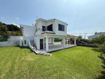 Venta de casa para remodelar en lomas de COCOYOC