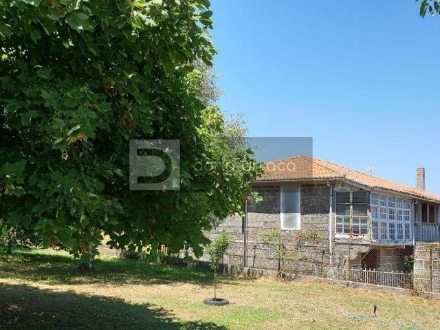 Venta De Casa Parada De Sil Precio:100940€ Superficie: 258M2. 258m² Parada de Sil