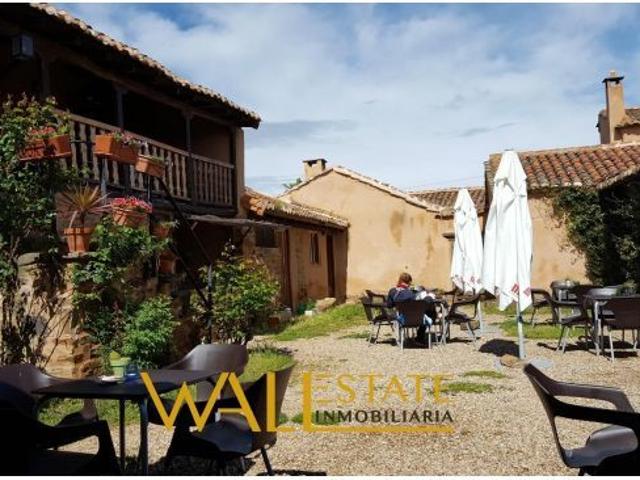 VENTA DE CASA RURAL Y ALBERGUE TURISTICO EN LEON