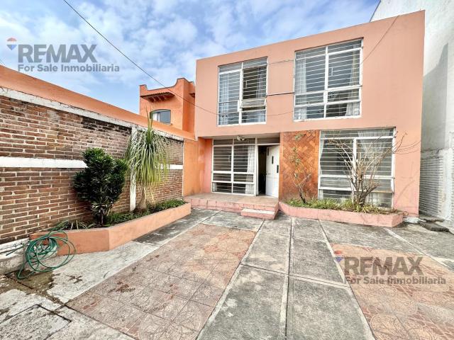 Venta de casa sola en el Fracc. Cuauhnahuac, Cuernavaca, Morelos?Clave 5989