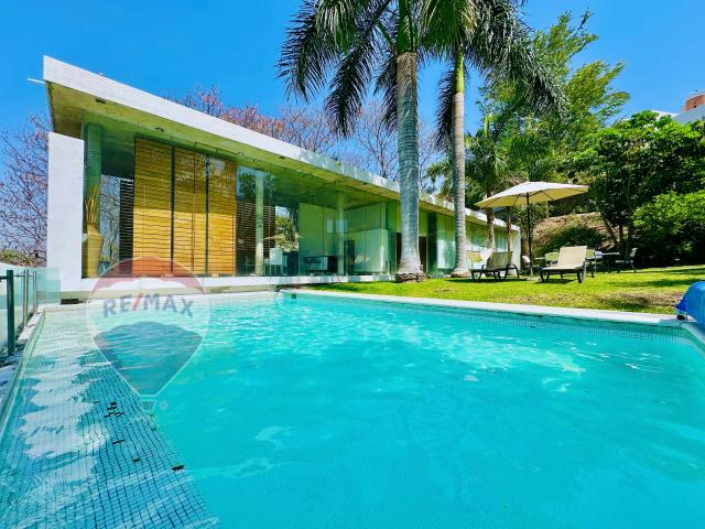 Venta de casa sola, Fracc. Hacienda San Gaspar, Cuernavaca, Morelos. Clave 4817
