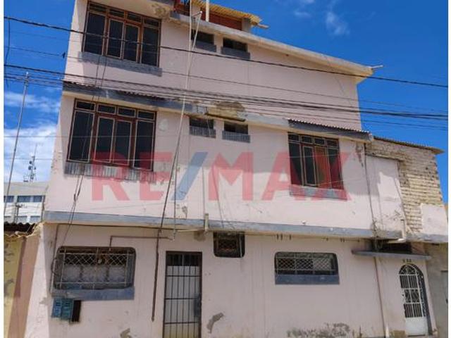 Venta De Casa Tres Pisos De Calle A Calle Para Proyeccion De Negocio Talara