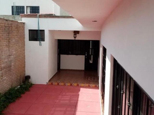 Venta de Casa una planta con opción a crecer 2 pisos más