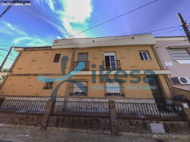 Venta de casa unifamiliar adosada en Málaga, zona Barriada de Churriana. ACTIVO INMOBILIARIO SIN POS