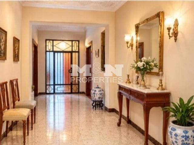 Venta de casa unifamiliar centrica en Almendralejo