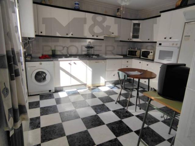 VENTA DE CASA UNIFAMILIAR Y LOCAL COMERCIAL EN Villalba DE LOS BARROS