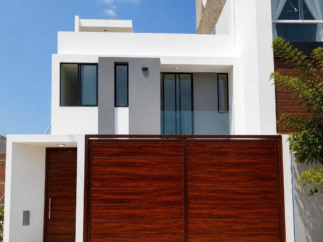 Venta de casa urbanizacion boulevark park plaza castilla piura