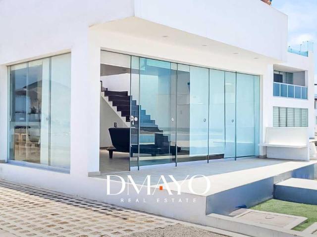 Venta de Casa Vista al Mar Amoblada 2 Dormitorios EN CONDOMINIO