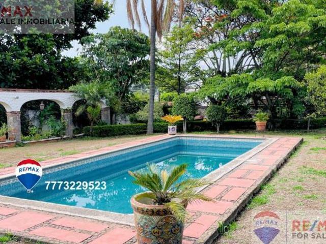 Venta de casa, 1,154 m2, Col. Tlaltenango, Cuernavaca, Morelos…Clave 4402