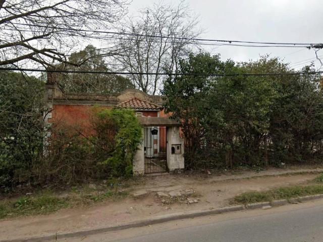 Venta de Casa 4 ambientes en Almirante Brown Glew