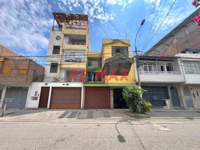 Venta De Casa 3 Pisos Comas Urbanización Alameda Del Pinar
