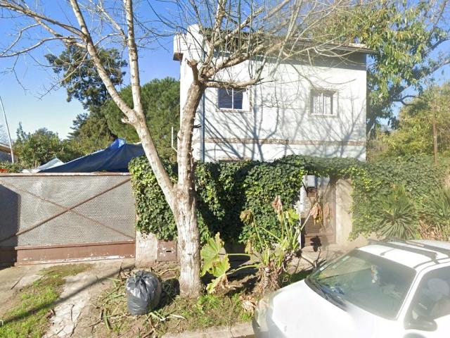 Venta de Casa 4 ambientes en Almirante Brown Glew