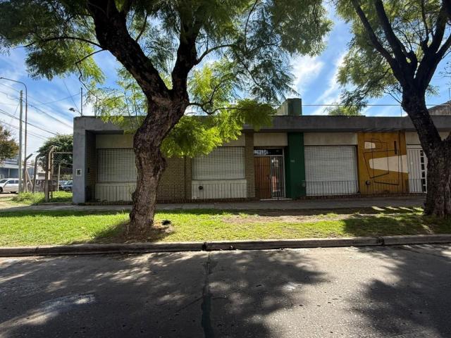 Venta de Casa 4 ambientes en Tres De Febrero Villa Bosch