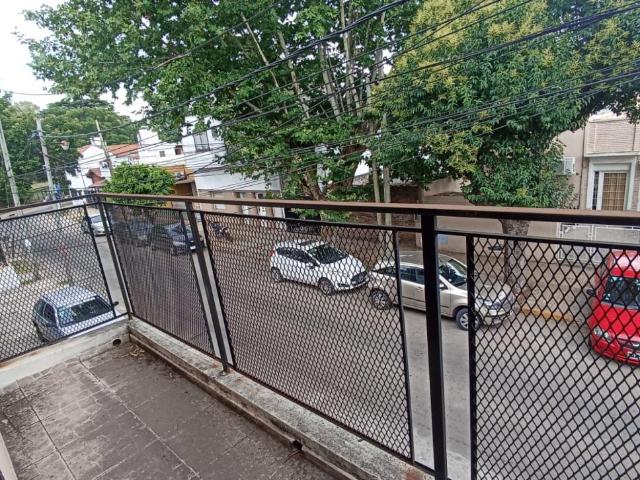 Venta de Casa 4 ambientes en Tres De Febrero Santos Lugares