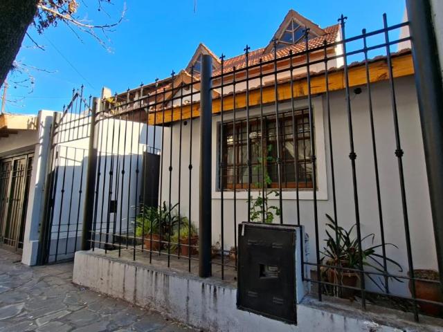 Venta de Casa 4 ambientes en Tres De Febrero Saenz Peña