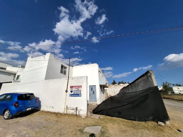 VENTA DE CASAS Y UN TERRENO