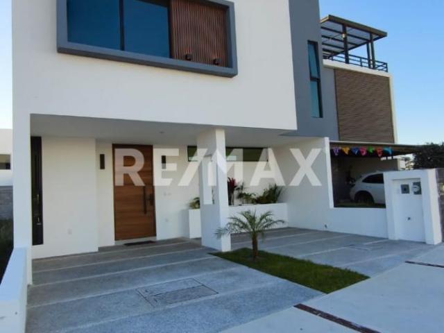 Venta de Case en Cañadas del Arroyo, Corregidora Querètaro