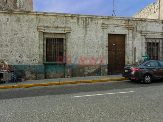 Venta De Casona En Palacio Viejo