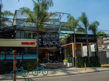 VENTA DE CENTRO COMERCIAL JARDINES DEL PEDREGAL EDIFICIO