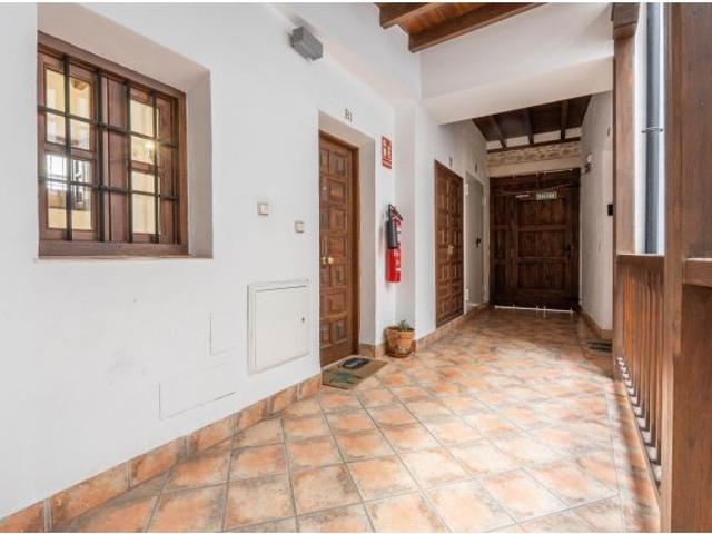 VENTA DE CÉNTRICO PISO DÚPLEX EN CALLE ELVIRA GRANADA