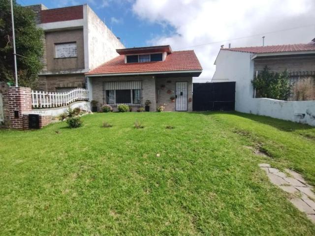 Venta de Chalet 4 ambientes en Mar del Plata Colina de Peralta Ramos