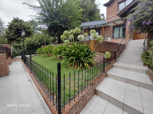 Venta de Chalet 5 o mas ambientes en Mar del Plata Sierra de los Padres