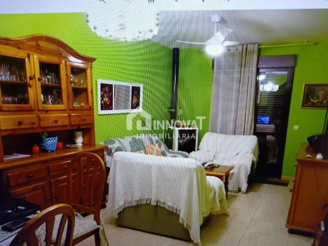 VENTA DE CHALET ADOSADO