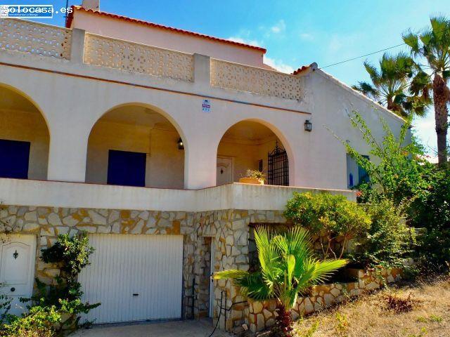 Venta de chalet en Cala Flores en primerísima línea de Mar Mediterráneo