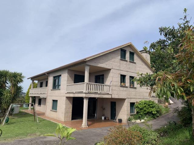 VENTA DE CHALET EN ARDAN MARIN