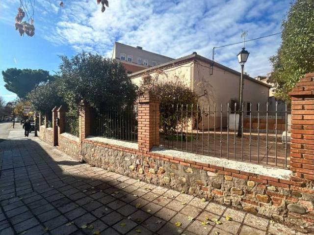 VENTA DE CHALET EN AZUQUECA DE HENARES