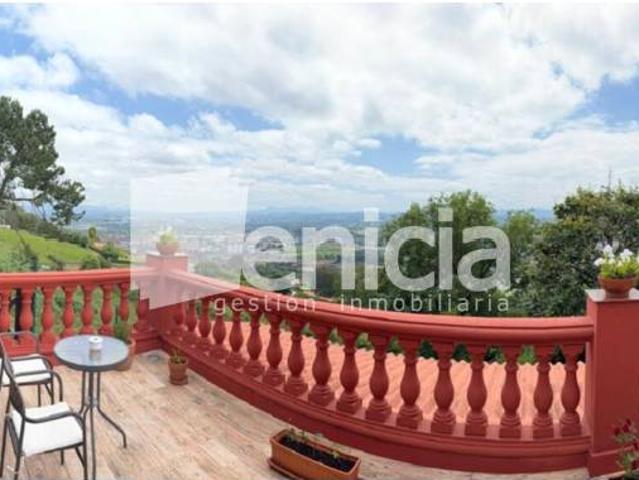 Venta de Chalet en Oviedo Centro