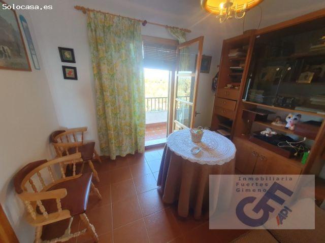 VENTA DE CHALET JUNTO AL PUEBLO EN VILLANUEVA DEL DUQUE BUEN ACCESO POCO